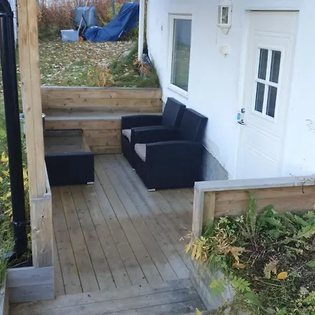 Apartamento Cozy With Free Parking And Barbecue Area Tromsø